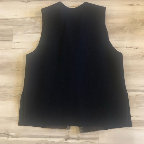 Vintage Epsilon Canada 100% Sheepskin Wool Vest with Clasps - Picture 4 of 8